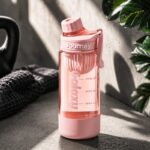 Butelka na wodę z uchwytem, sportowy bidon z miarką 680ML GALAXY różowy BD71R - obrazek 3