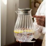 Dzbanek z falowanymi ściankami i uchwytem z pokrywką 1700 ml 1szt DZ05 - obrazek 4