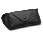 Etui eleganckie na okulary na zatrzask czerń karbon ET10 - obrazek 2