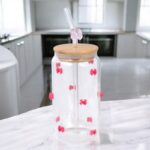 Szklanka, różowe kokardki z cyrkoniami - z rurką i bambusową pokrywką 460 ml - SZK135 - obrazek 3