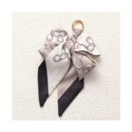 Brelok do kluczy elegancki wzór kokarda BRL373 - obrazek 2