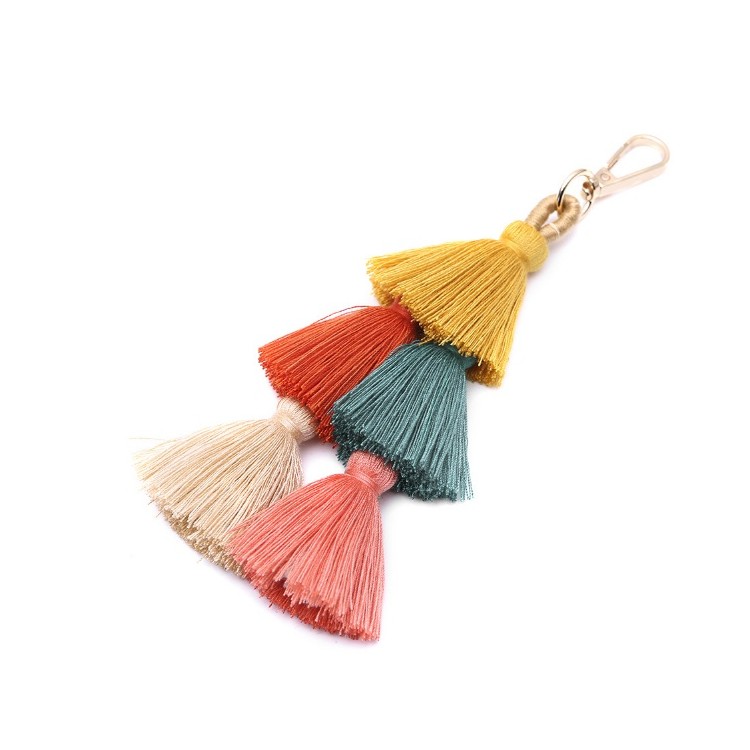 brelok-pompon-chwost-brl43 BRELOK POMPON CHWOST BRL43 - obrazek 1