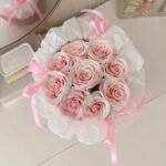Flower box, bukiet zapachowych kwiatów mydlanych w pudełku, LED 9szt. BUK33R - obrazek 3